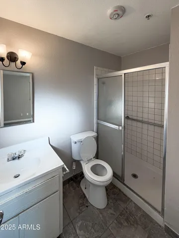 $3,500 | 6301 West Earll Drive, Phoenix, AZ 85033