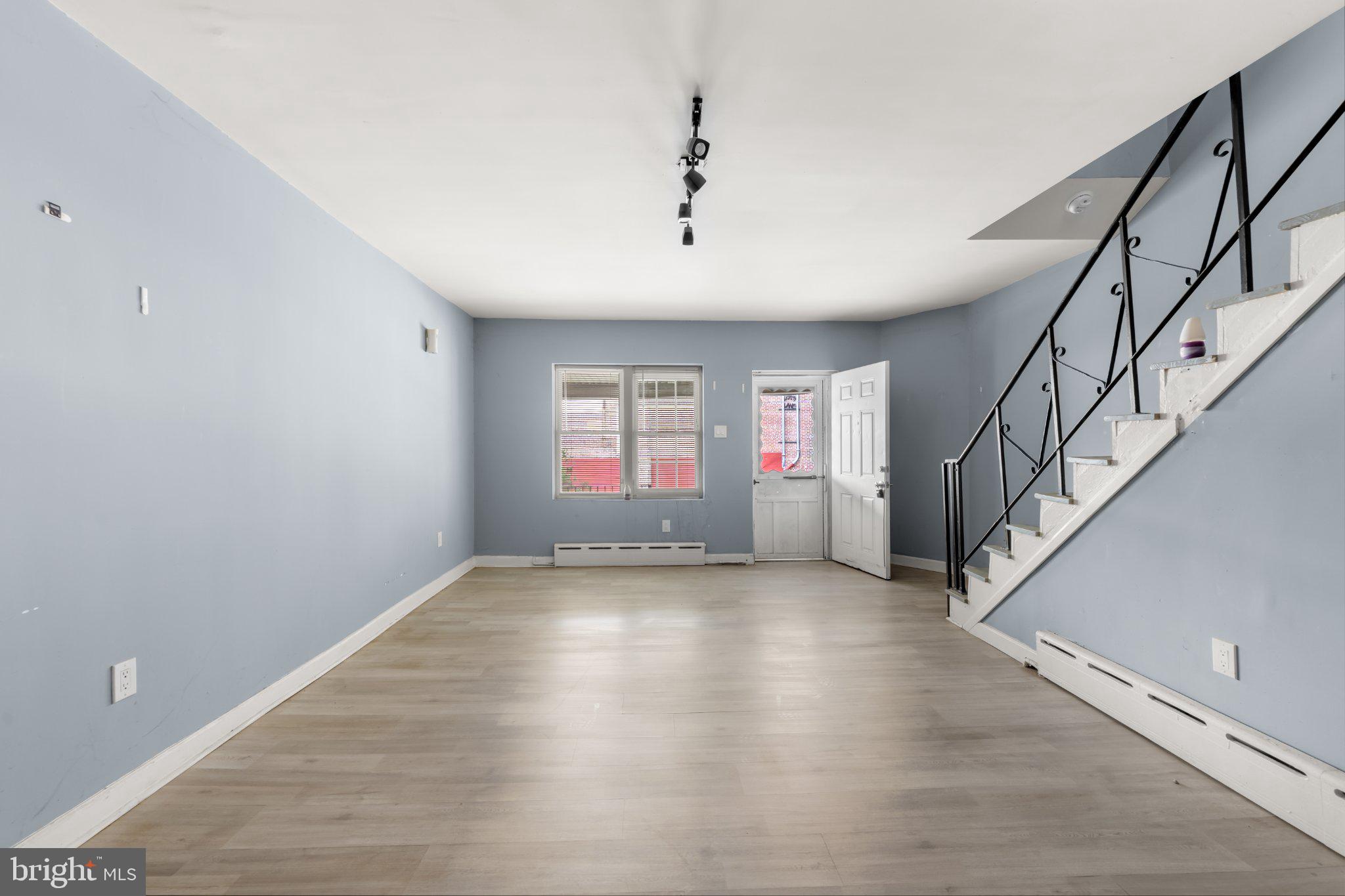 4729 Salem Street Philadelphia, PA 19124 - Photo 3 of 17 Gallery Image 3