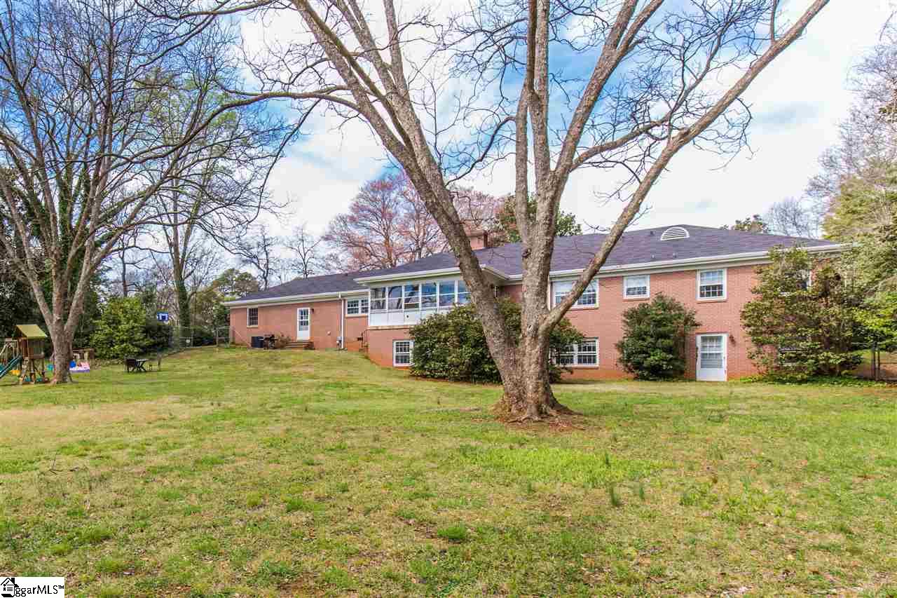 1060 Andrews Farm Road Spartanburg, SC 29302 - Photo 5 of 24 Gallery Image 5