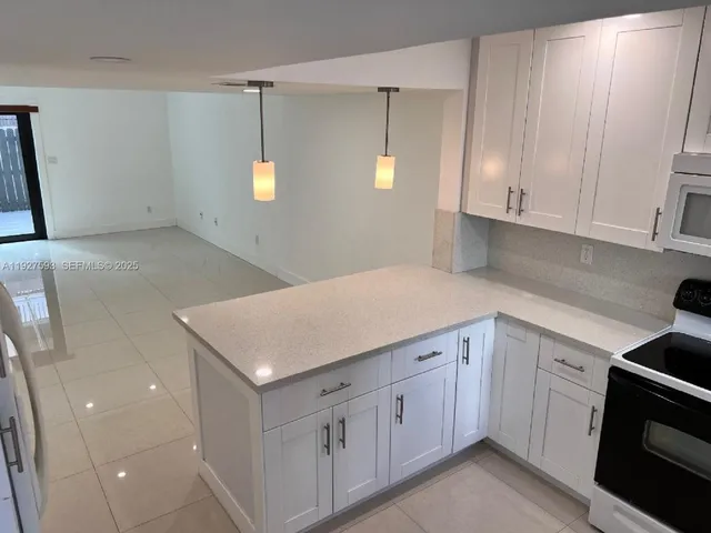 $2,500 | 6231 Southwest 138th Court, Unit G, Miami, FL 33183
