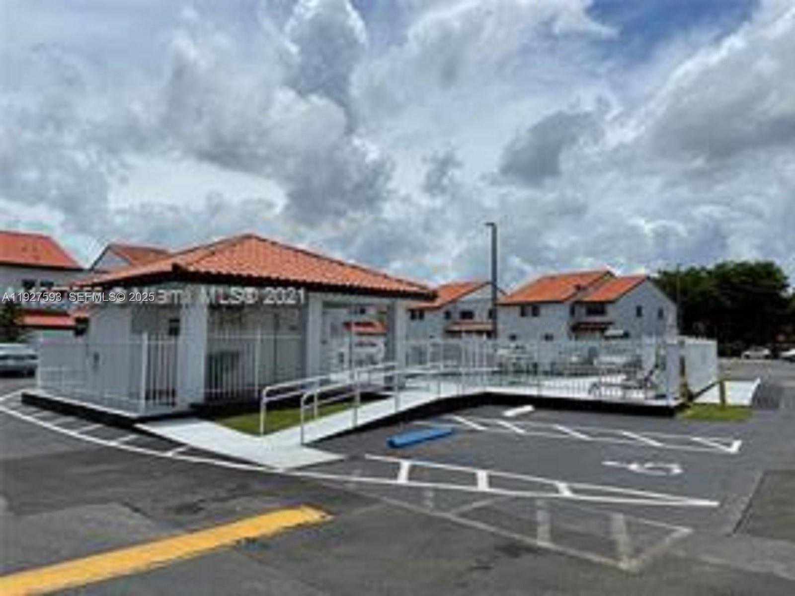 6231 Southwest 138th Court, Unit G Miami, FL 33183 - Photo 41 of 46