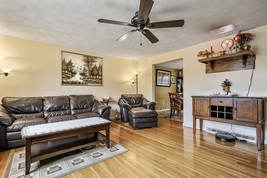 6 Phelps Road Framingham, MA 01702 - Photo 7 of 33 Gallery Image 7