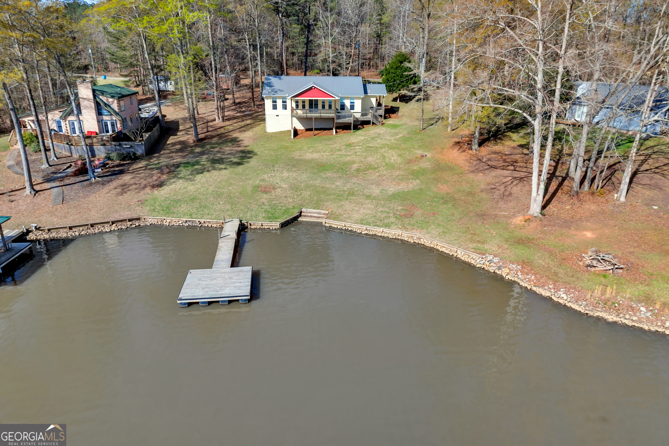 a view of parking area