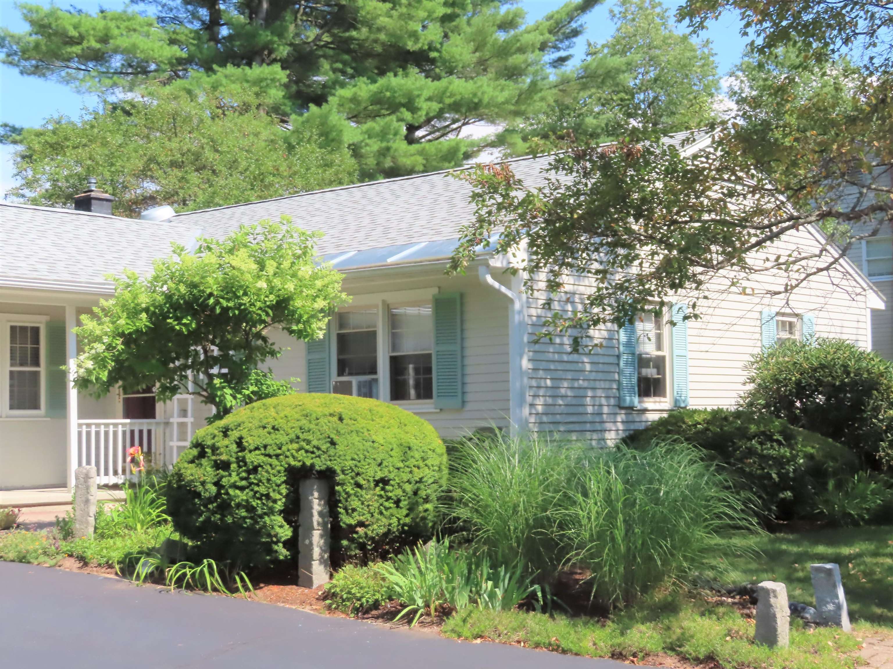 15 Salisbury Road Keene, NH 03431 - Photo 4 of 38
