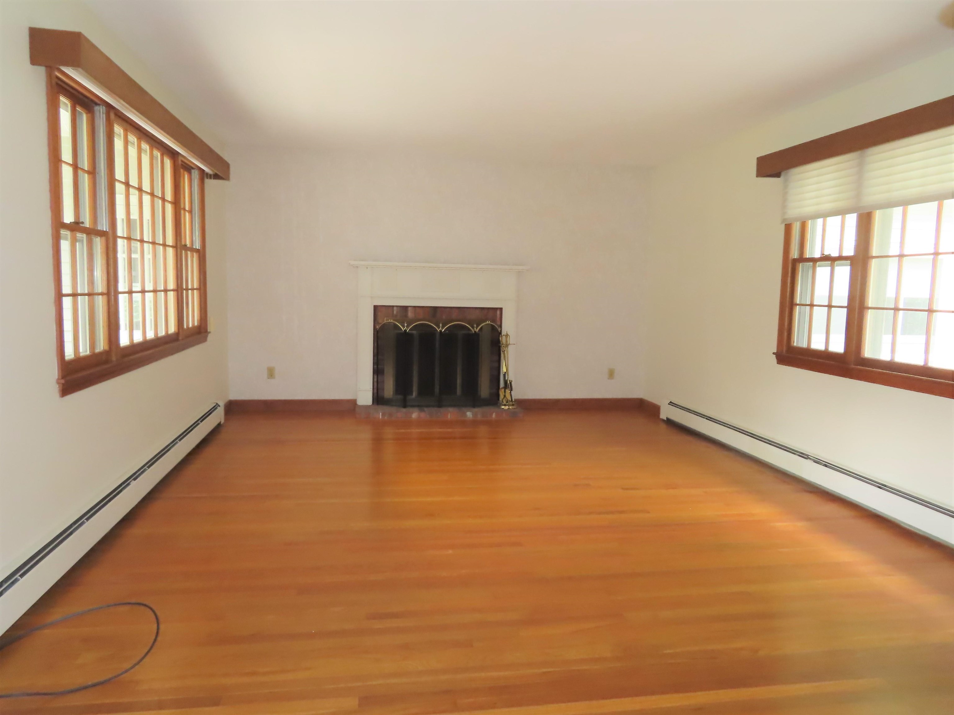 15 Salisbury Road Keene, NH 03431 - Photo 8 of 38