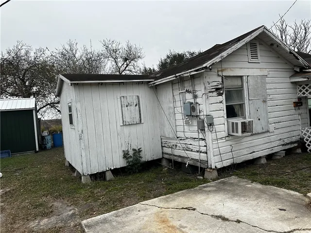 $26,000 | 516 Frances Street, Bishop, TX 78343
