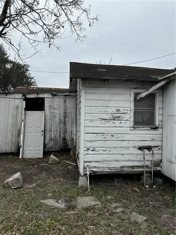 $26,000 | 516 Frances Street, Bishop, TX 78343