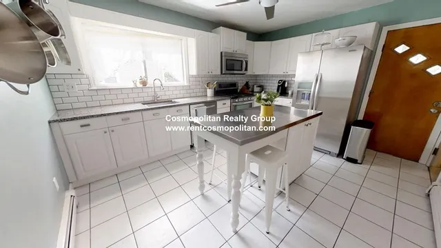 $2,700 | 111 1st Street, Unit 1, Medford, MA 02155