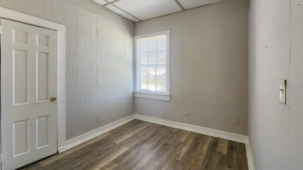 $1,300 | 1902 Iris Street, Unit A, North Charleston, SC 29405