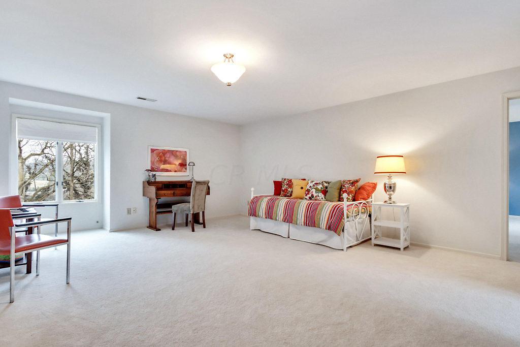 4330 Dublin Road Columbus, OH 43221 - Photo 20 of 40 Gallery Image 20