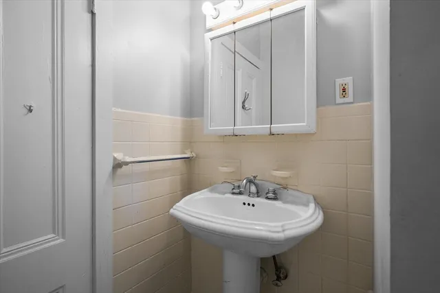 $979,000 | 312 Wilder Street, Lowell, MA 01851