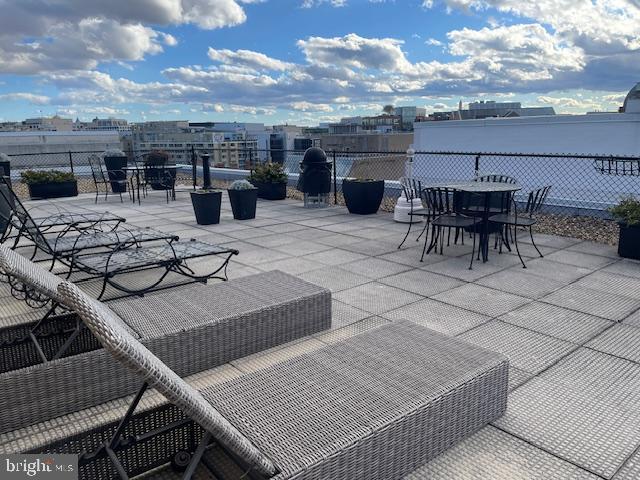 1727 Massachusetts Avenue Northwest, Unit 312 Washington, DC 20036 - Photo 11 of 12 Roof deck