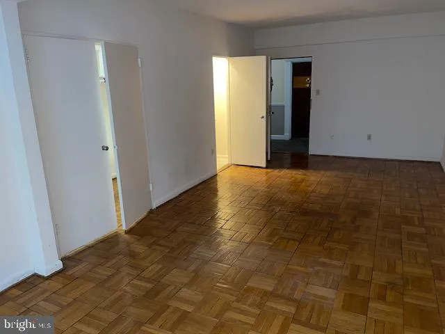 $1,545 | 1727 Massachusetts Avenue Northwest, Unit 312, Washington, DC 20036