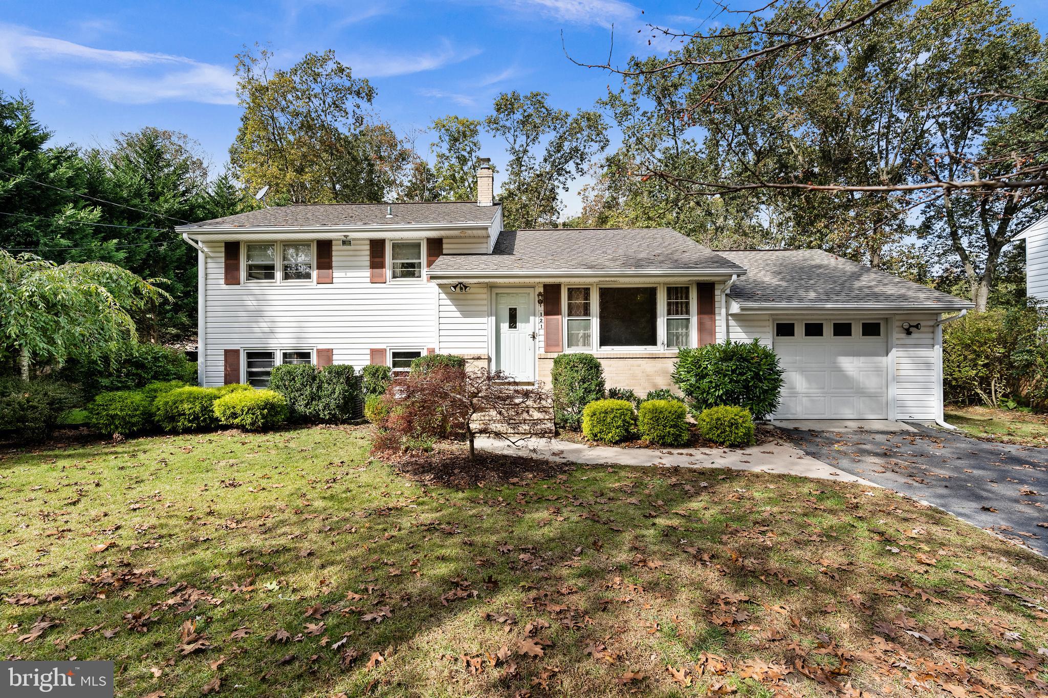 121 Ridge Road Southampton, NJ 08088 - Photo 1 of 25