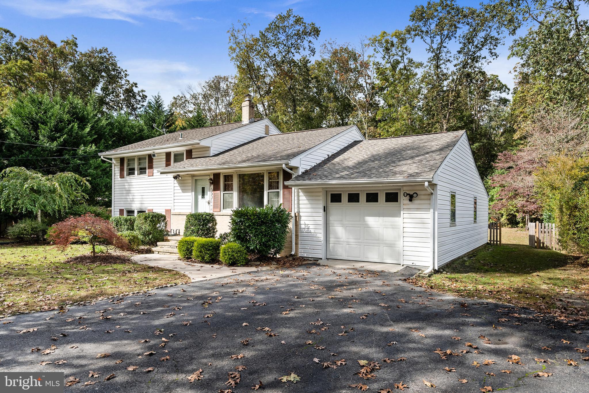 121 Ridge Road Southampton, NJ 08088 - Photo 2 of 25