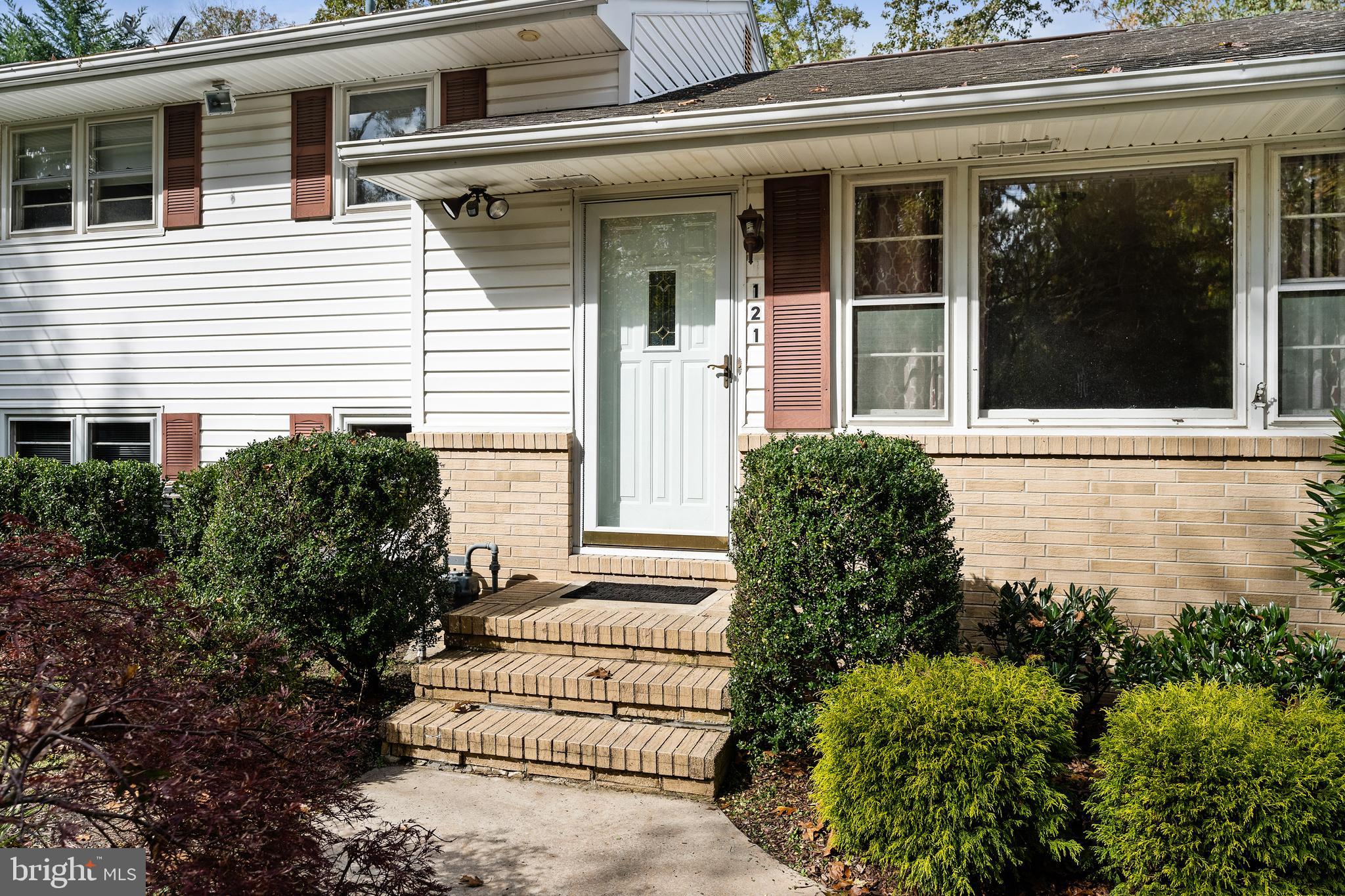 121 Ridge Road Southampton, NJ 08088 - Photo 3 of 25