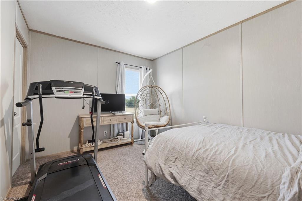 7002 Brooksdale Road Staley, NC 27355 - Photo 29 of 44 Office/Flex Room