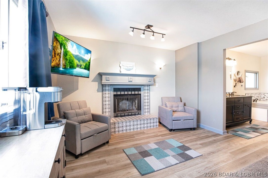 472 Jupiter Road Camdenton, MO 65020 - Photo 23 of 59 Fireplace in Primary