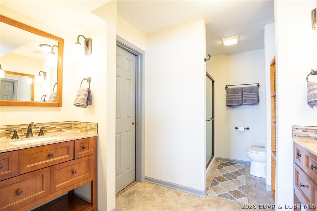 472 Jupiter Road Camdenton, MO 65020 - Photo 37 of 59 Awesome second Primary Bath