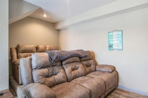 $947,900 | 472 Jupiter Road, Camdenton, MO 65020