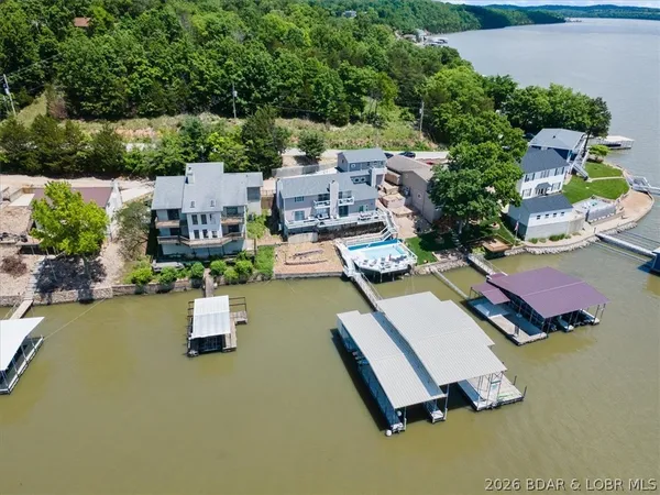 $947,900 | 472 Jupiter Road, Camdenton, MO 65020