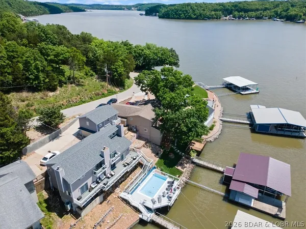 $947,900 | 472 Jupiter Road, Camdenton, MO 65020