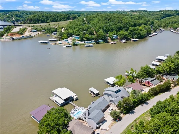 $947,900 | 472 Jupiter Road, Camdenton, MO 65020