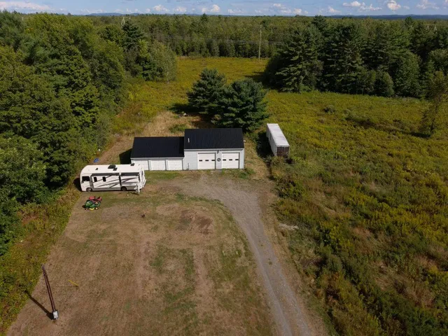 $178,000 | 389 Mutton Lane, Clinton, ME 04927