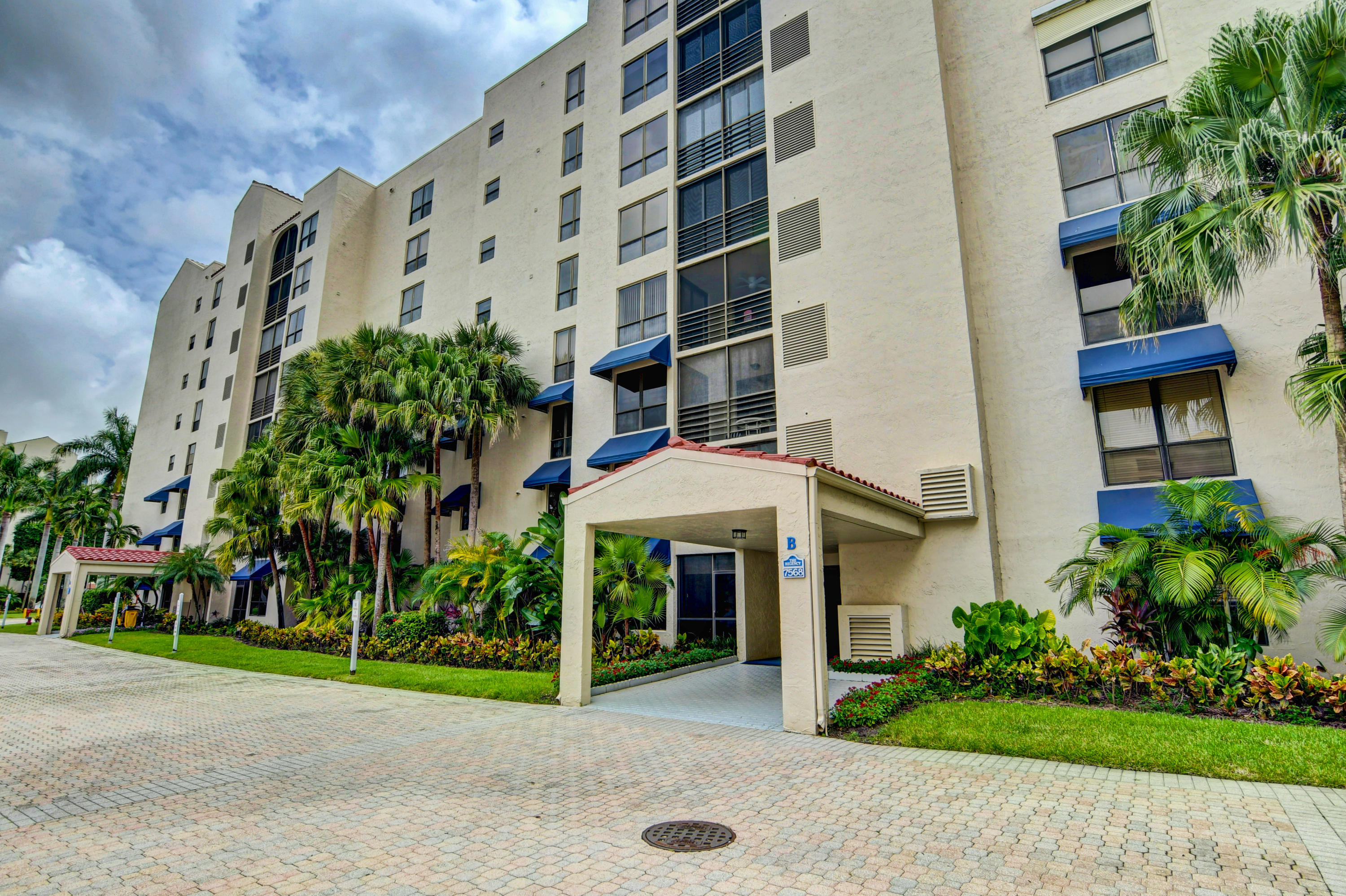 7568 Regency Lake Drive, Unit B101 Boca Raton, FL 33433 - Photo 33 of 37 19_dsc_0817_18_19_20_21