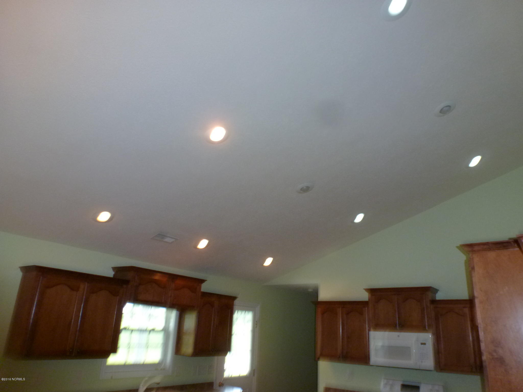 302 Conner Grant Road New Bern, NC 28562 - Photo 14 of 36 and windows, too!