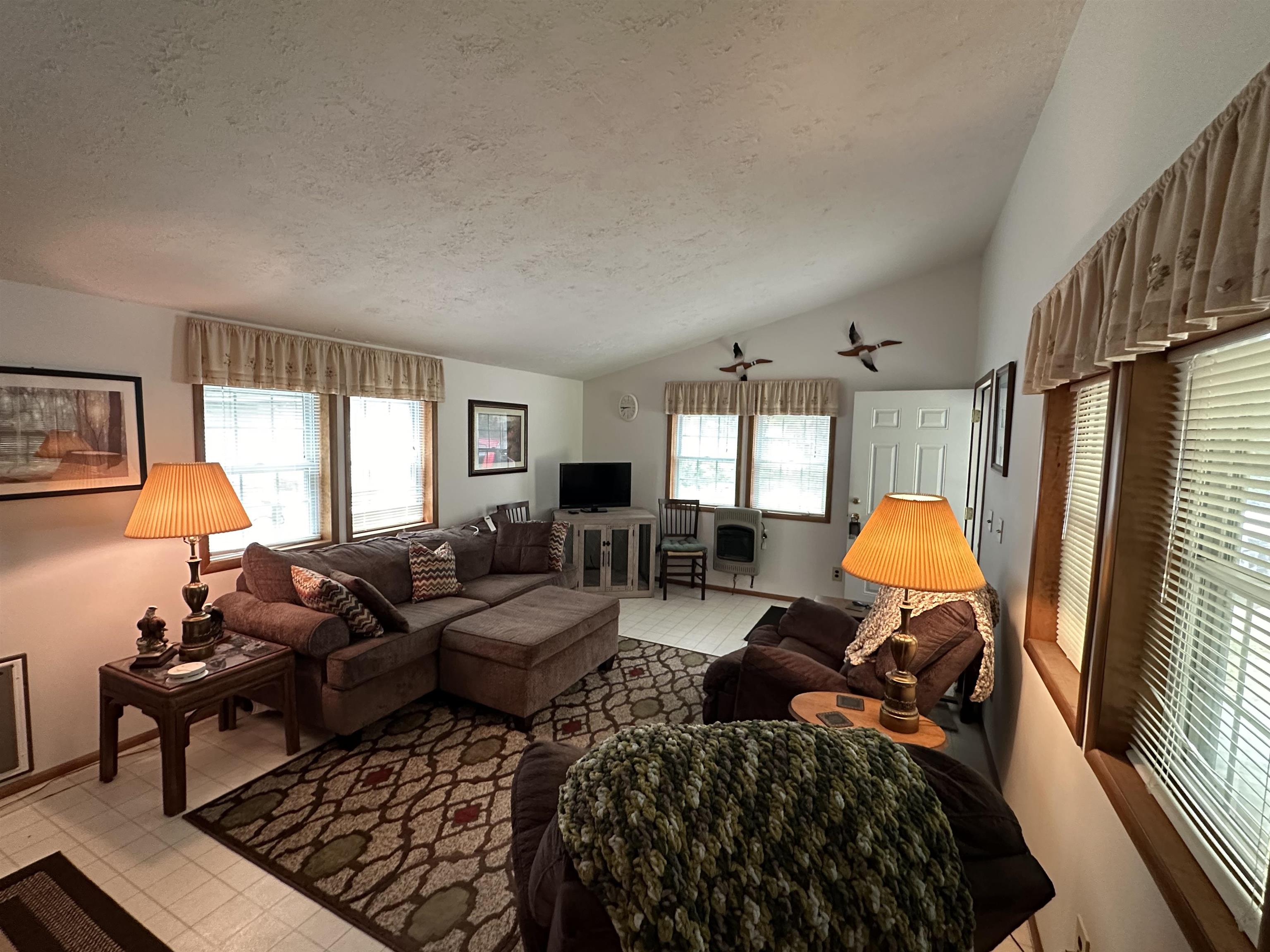 112 Lake Valley Road Northeast Kalkaska, MI 49646 - Photo 15 of 38 1923851-0fe02f67-6dd8-4e55-a206-d1ac8dabc517.JPG