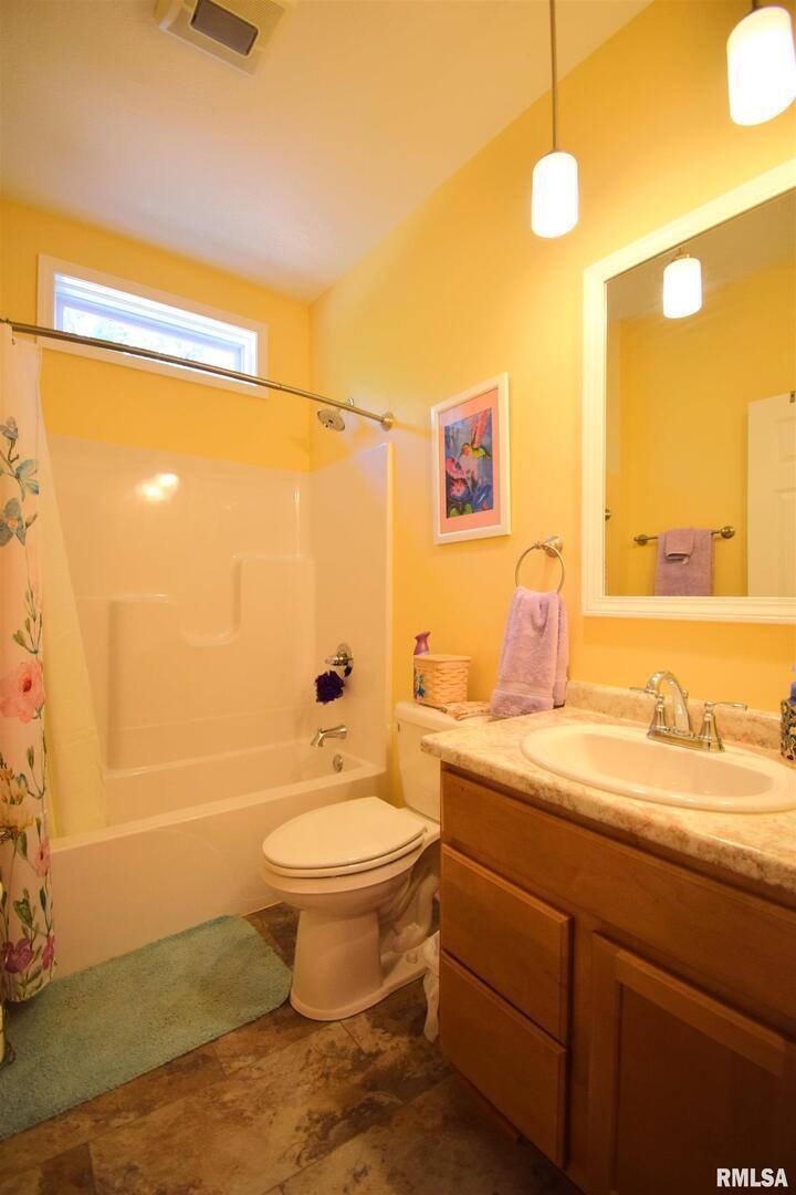 18562 East Hill Street Mount Vernon, IL 62864 - Photo 27 of 33