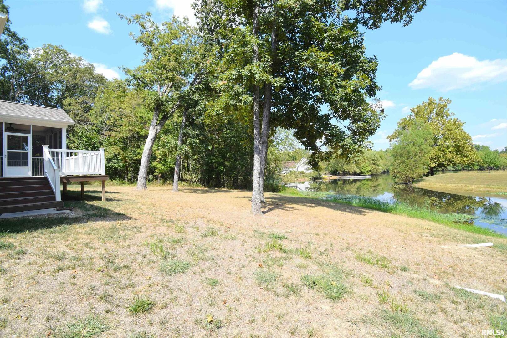 18562 East Hill Street Mount Vernon, IL 62864 - Photo 5 of 33