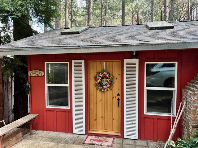 a view of house with outdoor space