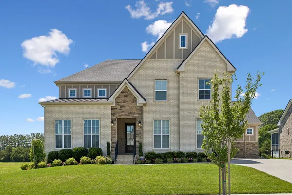 $1,235,000 | 5011 High Park Hill Drive, Arrington, TN 37014