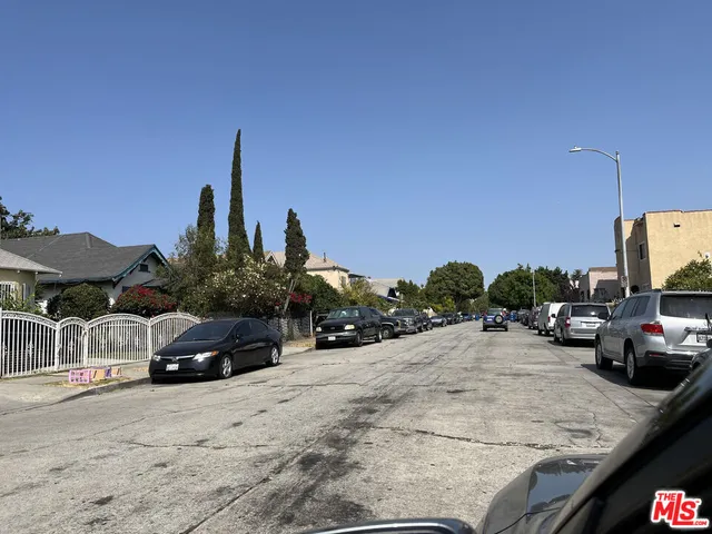 $849,000 | 721 West 41st Drive, Los Angeles, CA 90037