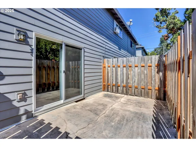 $275,000 | 4425 Cornwall Street, Unit 7, West Linn, OR 97068