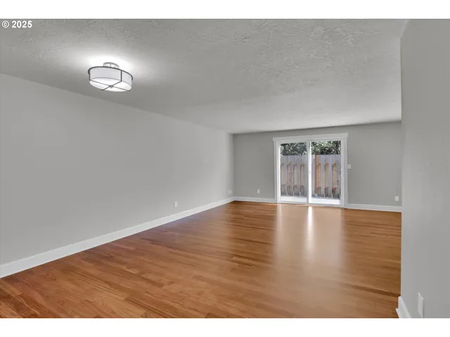 $275,000 | 4425 Cornwall Street, Unit 7, West Linn, OR 97068