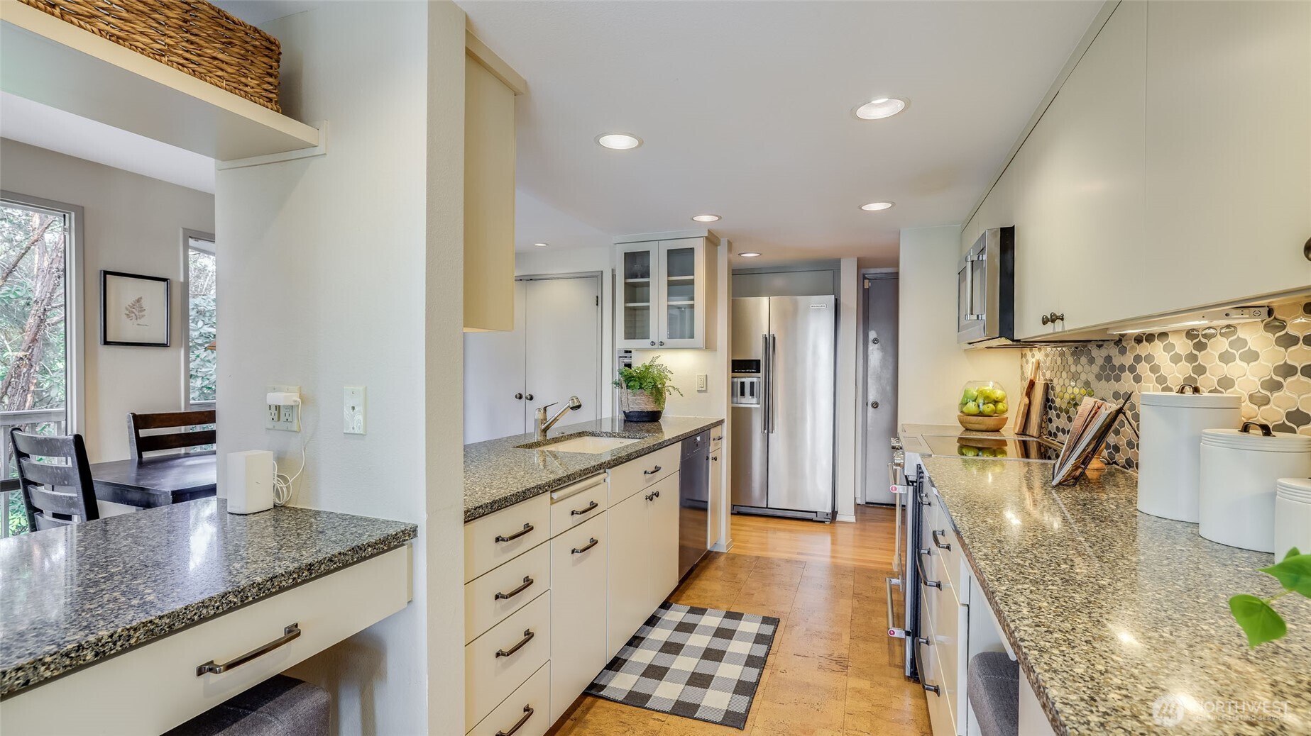 7243 West Ridge Road Mercer Island, WA 98040 - Photo 14 of 40 Gallery Image 14