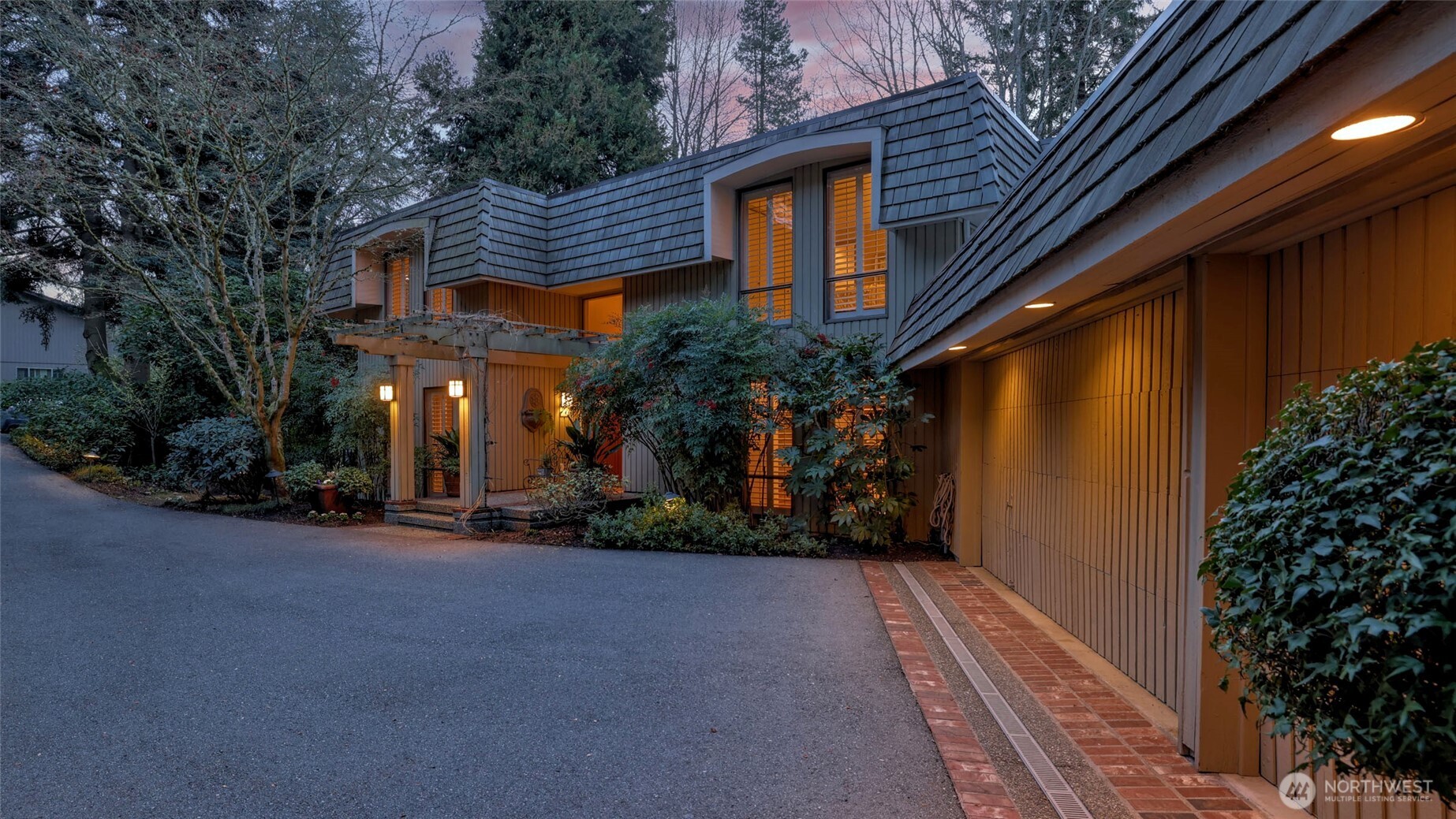 7243 West Ridge Road Mercer Island, WA 98040 - Photo 3 of 40 Gallery Image 3