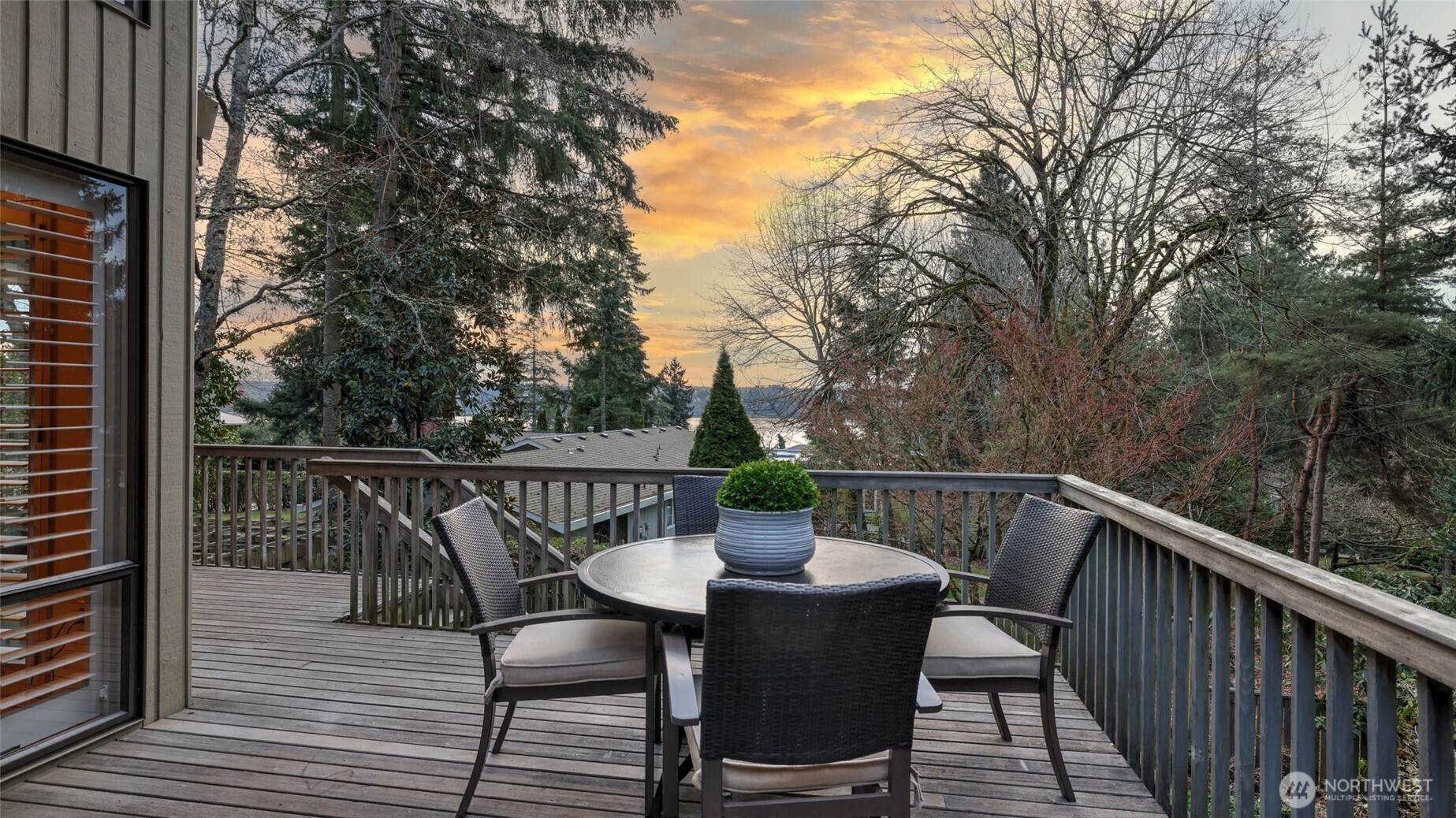 7243 West Ridge Road Mercer Island, WA 98040 - Photo 35 of 40 Gallery Image 35