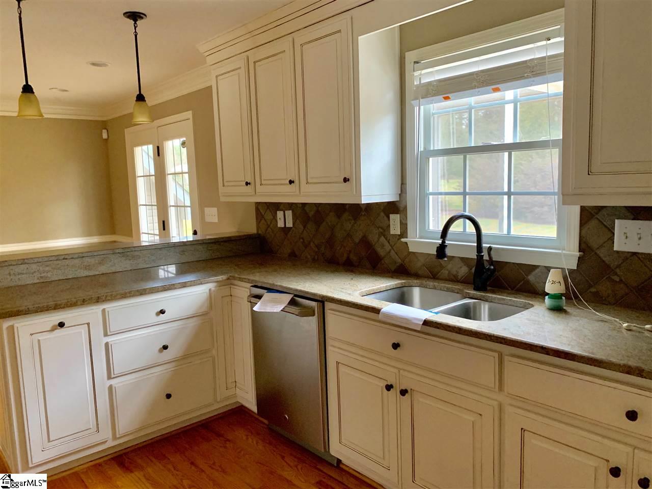 107 Red Maple Circle Easley, SC 29642 - Photo 3 of 11 Gallery Image 3