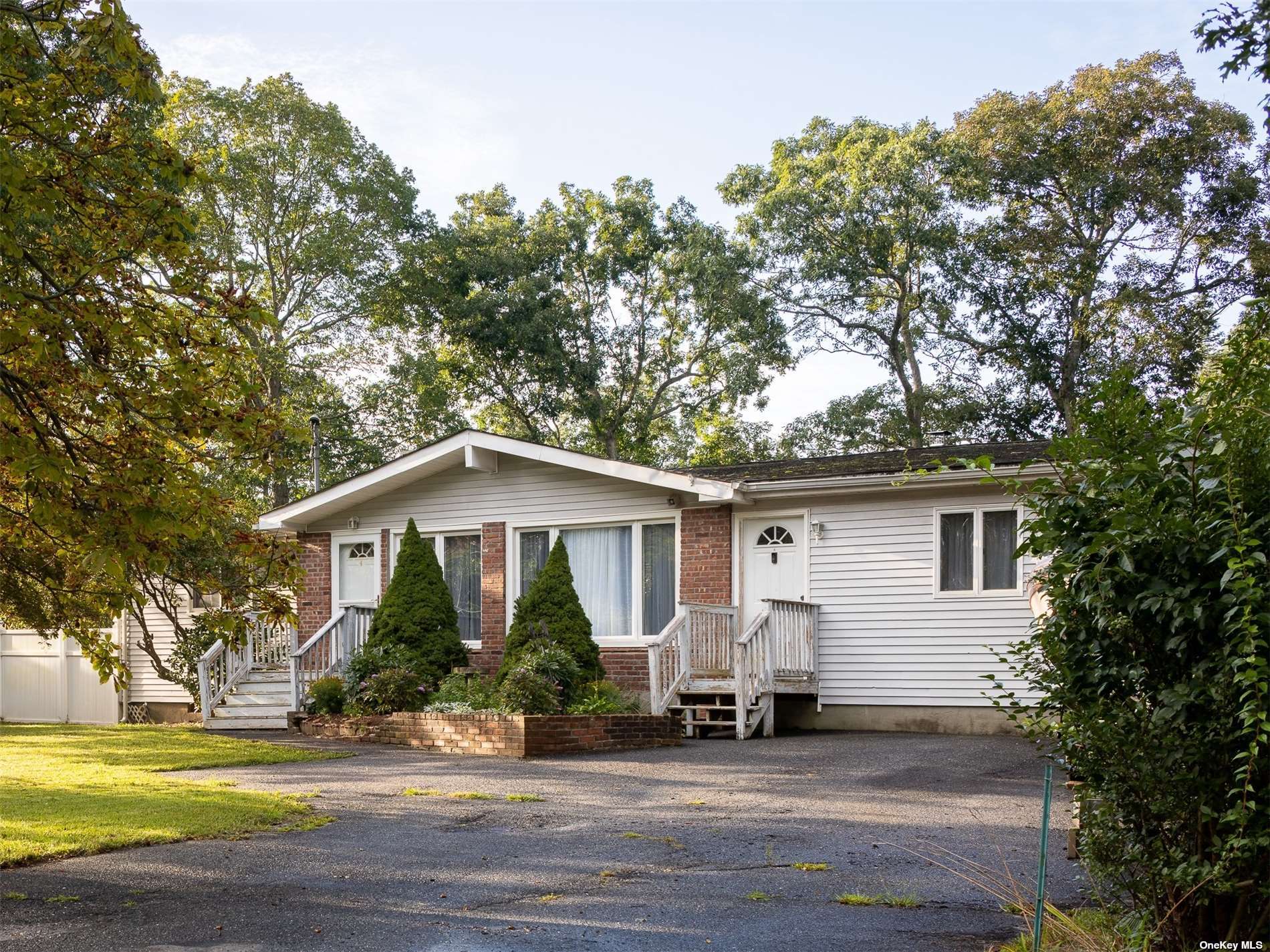 122 Riverside Avenue Mastic Beach, NY 11951 - Photo 1 of 1 Gallery Image 1