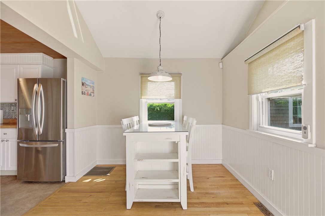 272 Riverside Street Portsmouth, RI 02871 - Photo 22 of 44