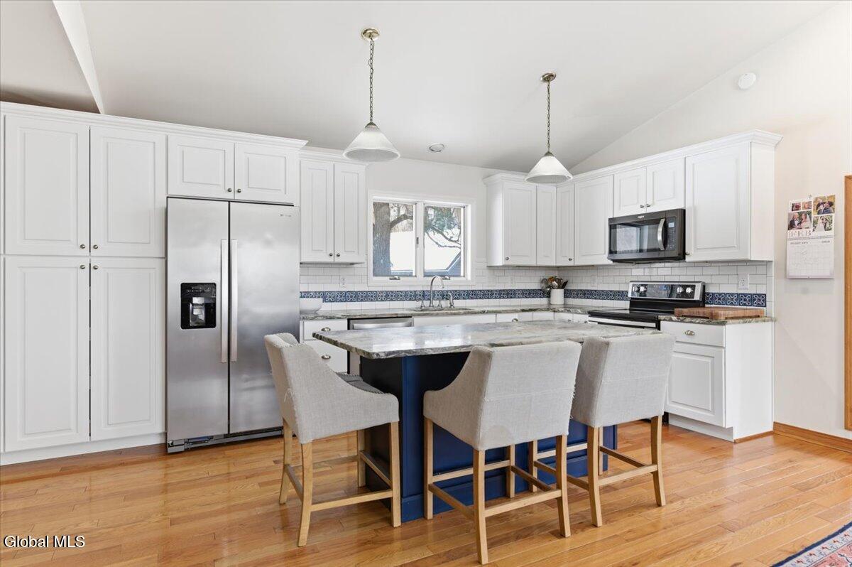 174 Parkhurst Road Wilton, NY 12831 - Photo 11 of 39 25-FJD_9117