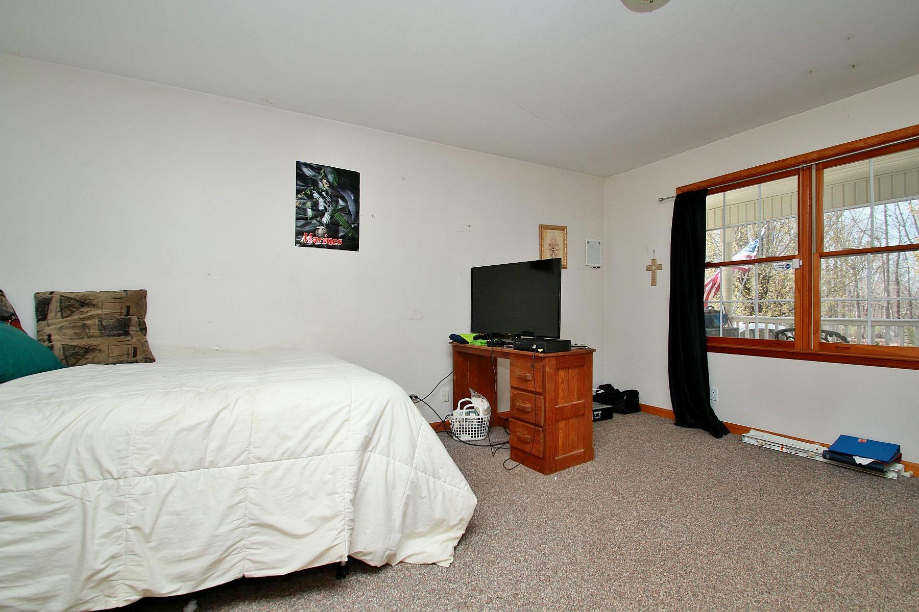 2180 Carters Mill Road Huddleston, VA 24104 - Photo 23 of 48 IMG_5125