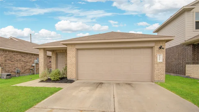 $207,750 | 14416 Sugar Pines Drive, Conroe, TX 77302