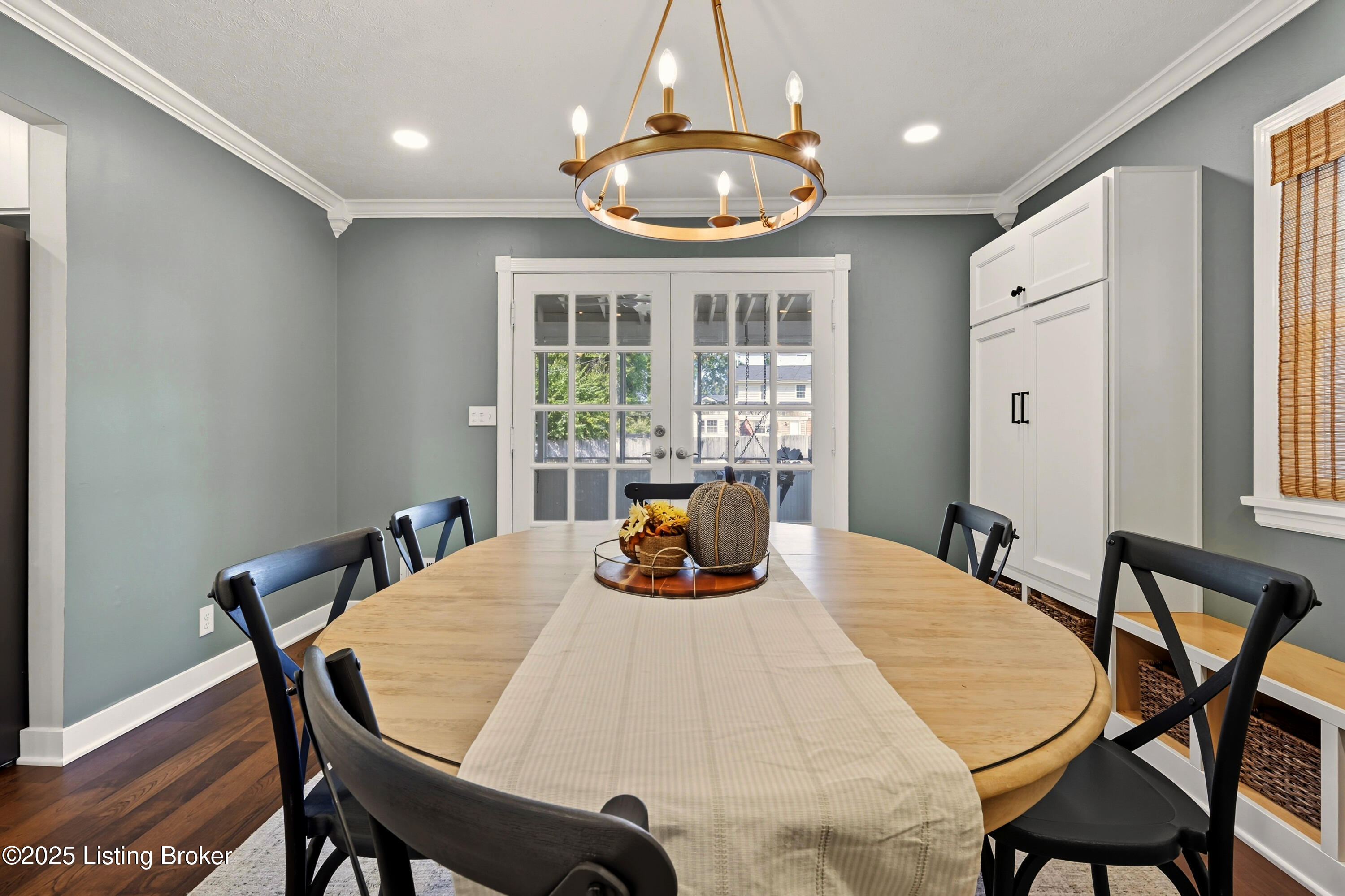 10205 Afton Road Louisville, KY 40223 - Photo 12 of 44 10205afton_louisvillerealestatemedia_061