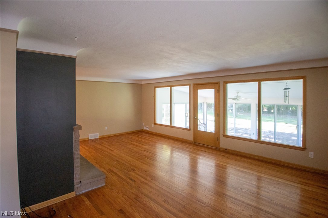 7674 Ragall Parkway Cleveland, OH 44130 - Photo 6 of 32 room featuring light hardwood floors