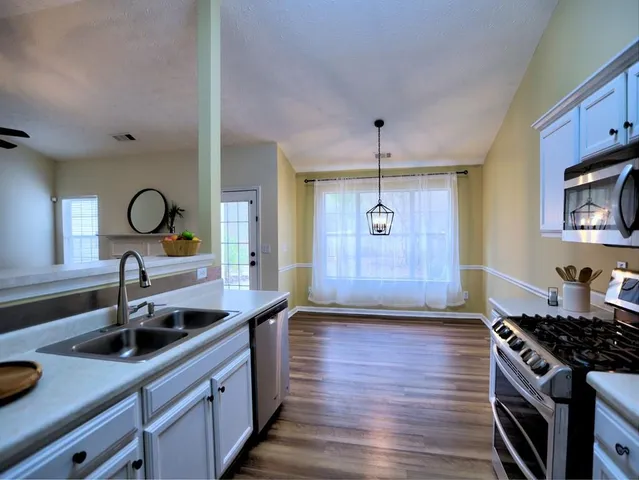 $250,000 | 1330 Lafayette Square, McDonough, GA 30252